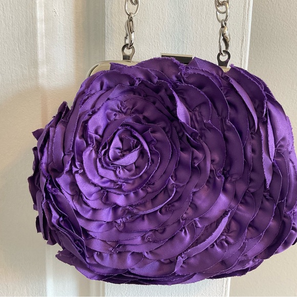 White House Black Market Purple Floral Evening Bag - Picture 3 of 14